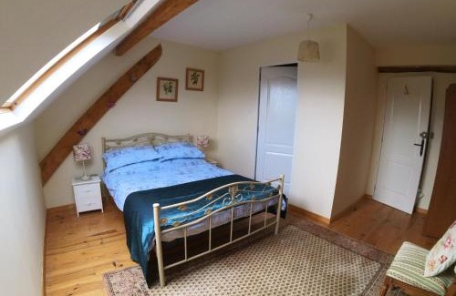 Bersac-sur-Rivalier House | Vue Du Vallon