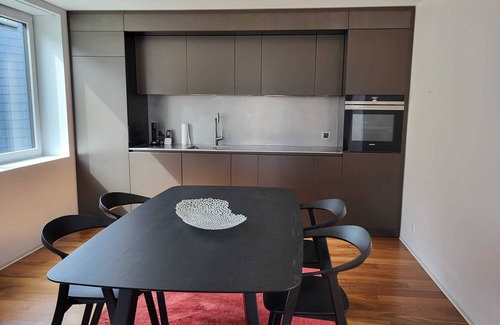 Martigny Apartment | Vue Exceptionnelle, bcp de Charme, Situation Idéale, Magnifique Moderne et Neuf