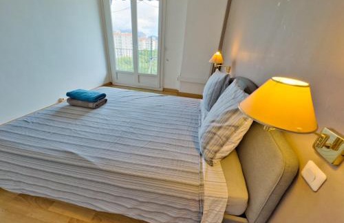 Saint-Giniez Apartment | Vue Incroyable, Lumineux & Calme