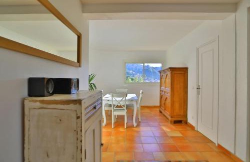 Bormes-Les-Mimosas Apartment | Vue mer, Piscine - Appartement Cosy Place