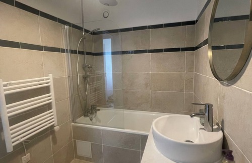 Bagnolet Apartment | Vue Panoramique : Appartement Élégant
