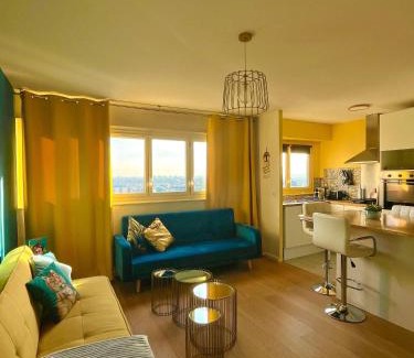 Cœur de Ville Apartment | Vue panoramique sur Paris : Sublime appartement au centre de Courbevoie