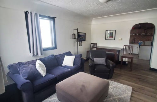 Vulcan House | Vulcan's First VRBO- Comfy 1952 Bungalow
