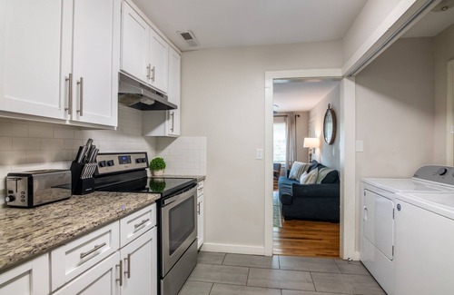 Five Points South Condo | Vulcan Suites- Big Groups/King Beds/Free Parking