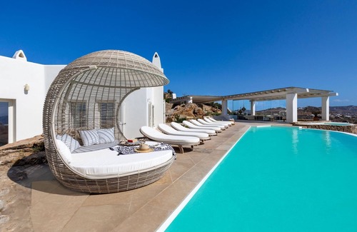 Agios Stefanos Villa | VVip Villa Leon Mykonos - Private Infinity Swimming pool - Elegant Ambience