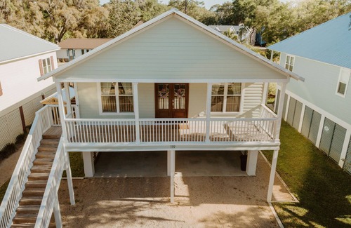 Steinhatchee House | VV’s Villa Steinhatchee Landing Resort- Dog Friendly