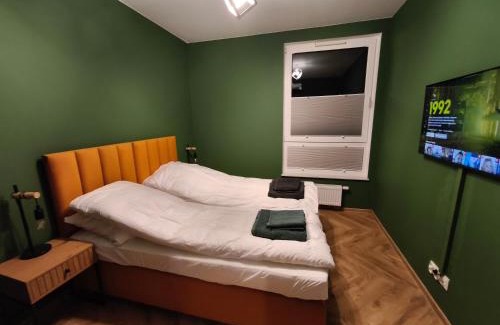 Starogard Gdanski Apartment | W Centrum Luksusowy Apartament, Duży Parking, Zameldowanie 24h, FV, Ekspres, XBOX, Klimatyzacja, Dwie Sypialnie, Kuchnia i Salon, Samo centrum miasta,