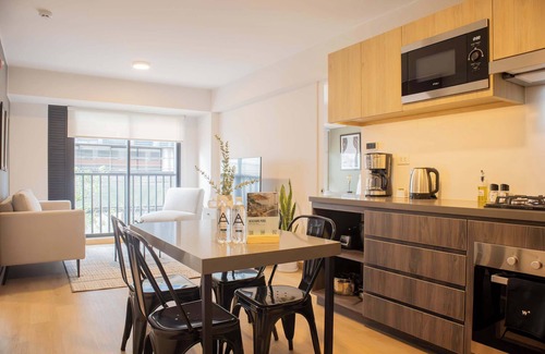 Miraflores Apartment | w*| Elegant 2BR w/Great Balcony in Miraflores
