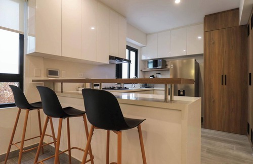 Armendariz Apartment | w* | Majestic Duplex w/Perfect Deco in Miraflores