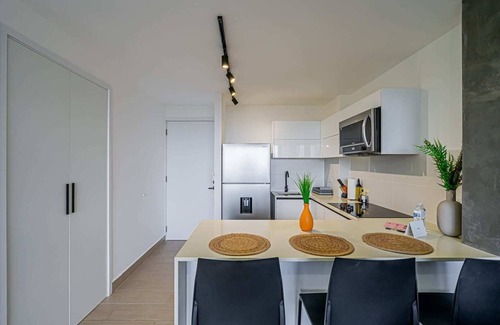 San Francisco Apartment | w* | Minimalist 1BR w/Balcony in San Francisco