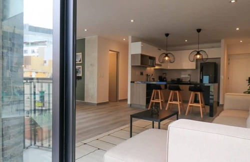 Armendariz Apartment | w Unique 2BR With Balcony in Miraflores
