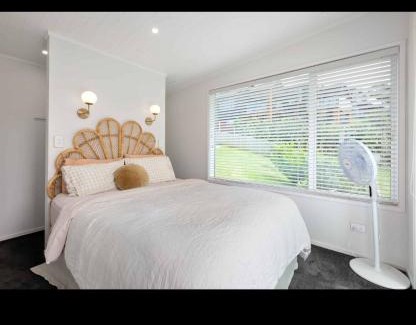 Waihi Beach Apartment | Waihi beach Toroha cosy cabin