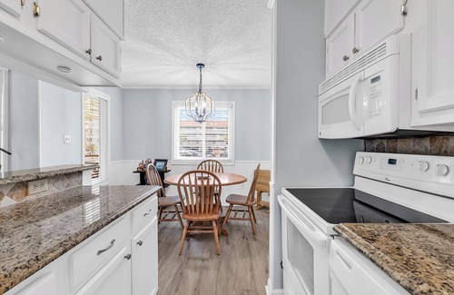 Ocean Drive Villa | Waipani Villas. 2BR/2BA Across the Street from the Ocean. Newly Renovated!.
