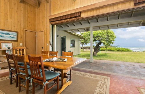 Hauula House | Waipuna Hale: Oceanfront Cottage w/Panoramic Views, Yard, & Private Beach Access