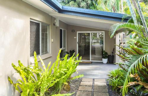 Clifton Beach Villa | Wait-a-While - Family Getaway