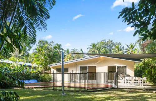 Clifton Beach Villa | Wait-a-While - Family Getaway