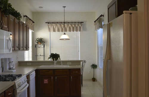 Glenbrook Villa | Wake to Panoramic Golf Views & Delight in Evening Sunsets, Peaceful Neighborhood