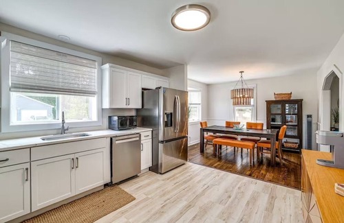 Wolcott House | Wake Up on the Water, Ski by NoonWake Up on the Water, Ski by Noon