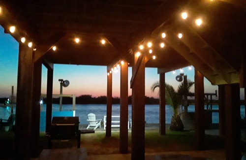 Matagorda House | Wake up on the Water! MATAGORDA, TX -Discounted Weekdays!