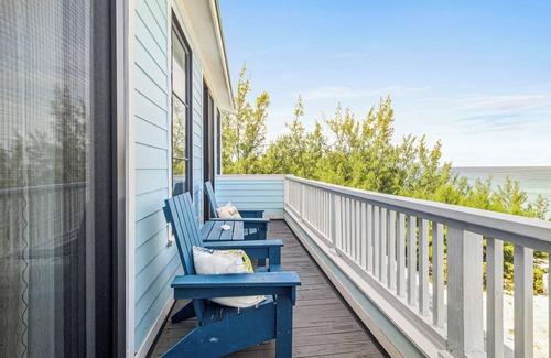 Rainbow Bay House | Wake Up to Paradise: Oceanfront Home with Pool, Unmatched Views, & Serenity