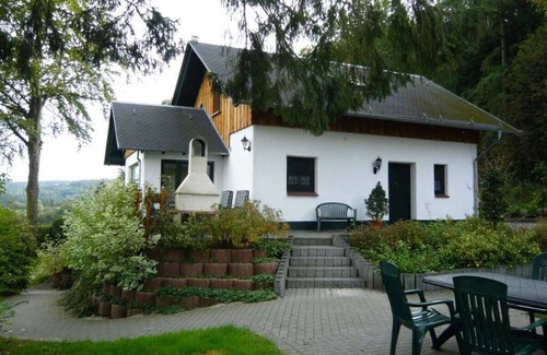 Kallenhardt Boat Rental | "Waldfrieden" Comfortable holiday residence