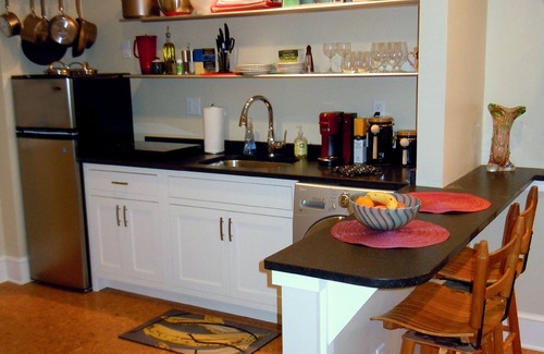 Historic Montford Apartment | Walk 2 blocks to Downtown From Green Certified Home In Montford Neighborhood