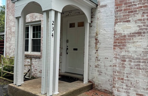 State College House | Walk anywhere on campus! 3BR home in College Heights.