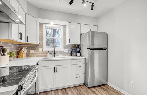 Chapel Hill House | Walk/Bike Proximity~UNC~Med~Trader Joes!~Nature