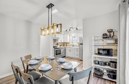 Chapel Hill House | Walk/Bike Proximity~UNC~Med~Trader Joes!~Nature