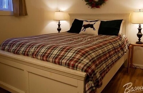 Bromley Mountain Condo | Walk-out Arlington House Condo at Bromley