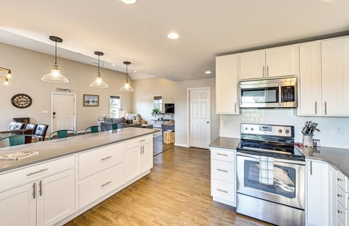 Culver House | Walk to Academy: Family Lake Penthouse in Culver!