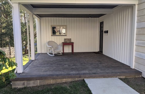 Meadville House | Walk to Allegheny College! Also 2.4 miles from the Harper Event Center.