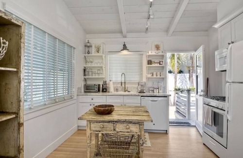 Carlsbad Condo | Walk to Beach | AC | Patio w/Ocean View