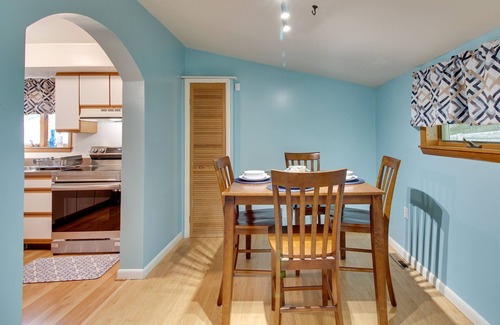 Calvert Beach-Long Beach House | Walk to Beach: Charming Maryland Home w/Yard!