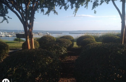Kingsmill Apartment | Walk to beach, cozy, lovely room in "Kingsmill on the James"