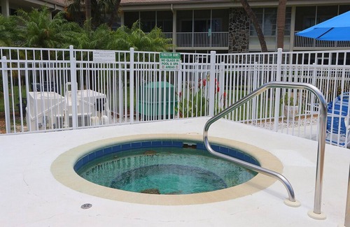 Saint Armands Key Condo | Walk to Beach & Dining–Coastal Condo Retreat Kingston Arms 11-B by RVA
