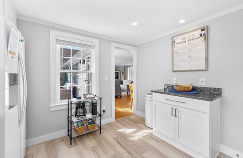 West Harwich House | Walk to Beach Dog Friendly AC WiFi Fenced Yard Crosswinds II