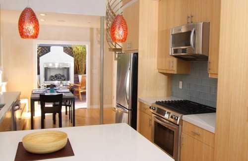 Pacific Grove House | Walk to Beach, Downtown! Spa & Private Deck Updated Historic Home @ Lovers Pt