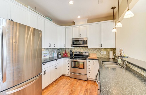Windmill Point House | Walk to Beach: Home w/Pool Access in White Stone