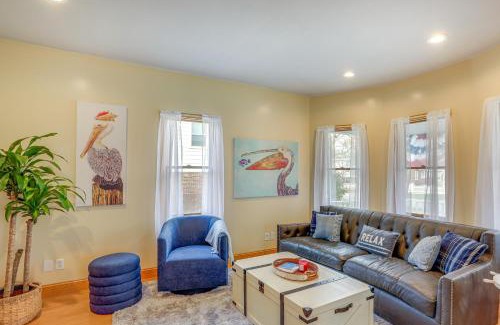 Vermilion House | Walk to Beach Home with Pool in Vermilion