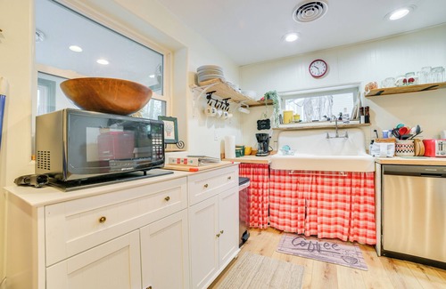 Cheboygan Cottage | Walk to Beach & Mullett Lake: Cottage w/Yard!