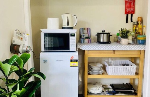 Buddina Apartment | Walk to beach, pet-friendly - Book now for July