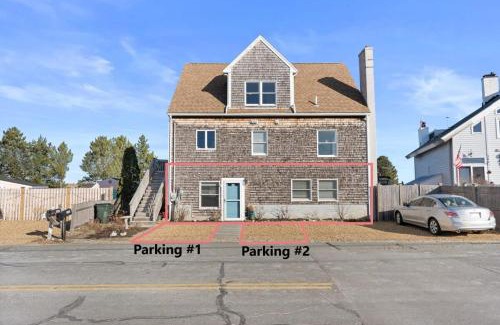 Newburyport Apartment | Walk to Beach Playground Lighthouse North End