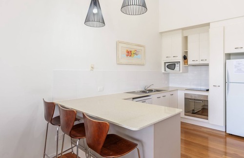 Rainbow Beach House | Walk to beach, walk to shops, walk to everything.