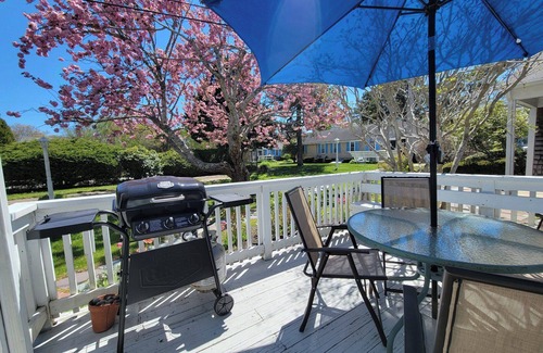 Hyannis Apartment | Walk To Beaches, Main Street, and Harbor. 1BR Cottage. Quiet Area. Captain Gosnold Village 12A
