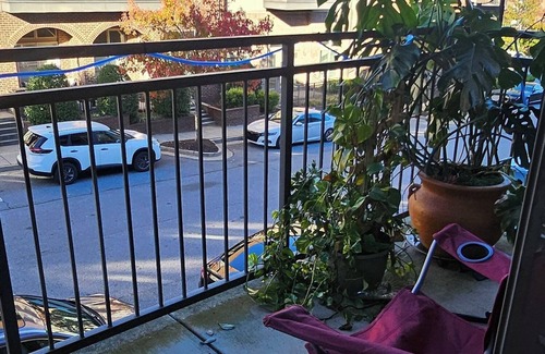 Roswell Apartment | Walk to Canton Street! One Bedroom w Pool, Wifi, TVs and balcony!