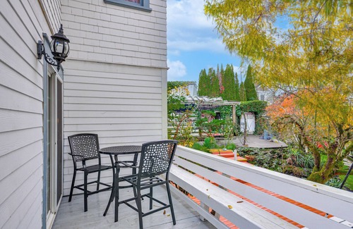 St. Helens Apartment | Walk to Columbia River: Mtn-View St Helens Haven