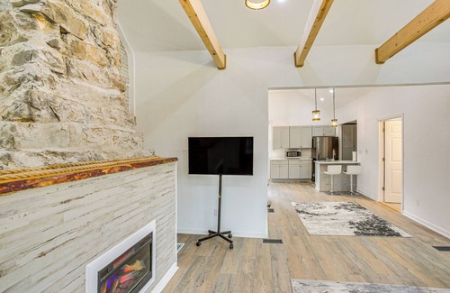 Chestnut Mound Cottage | Walk to Cordell Hull Lake: Chestnut Mound Cottage