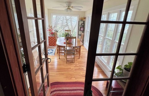 Cayuga Heights Villa | Walk to Cornell University Campus with Lake Views & Dead end street- 5 bedrooms