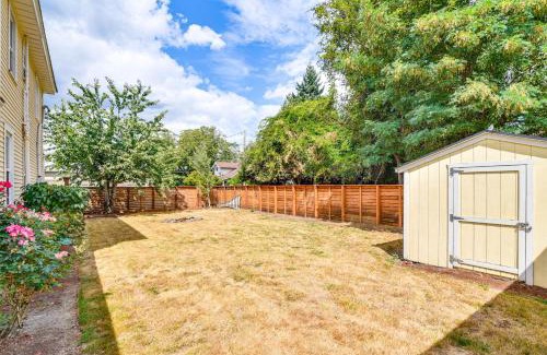 Scappoose House | Walk to Crown Zellerbach Trl PNW Celestial Inn